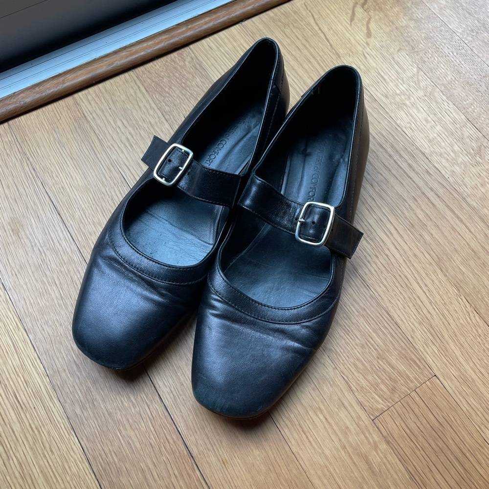 Creatures of Comfort Mary Jane leather flats 38.5